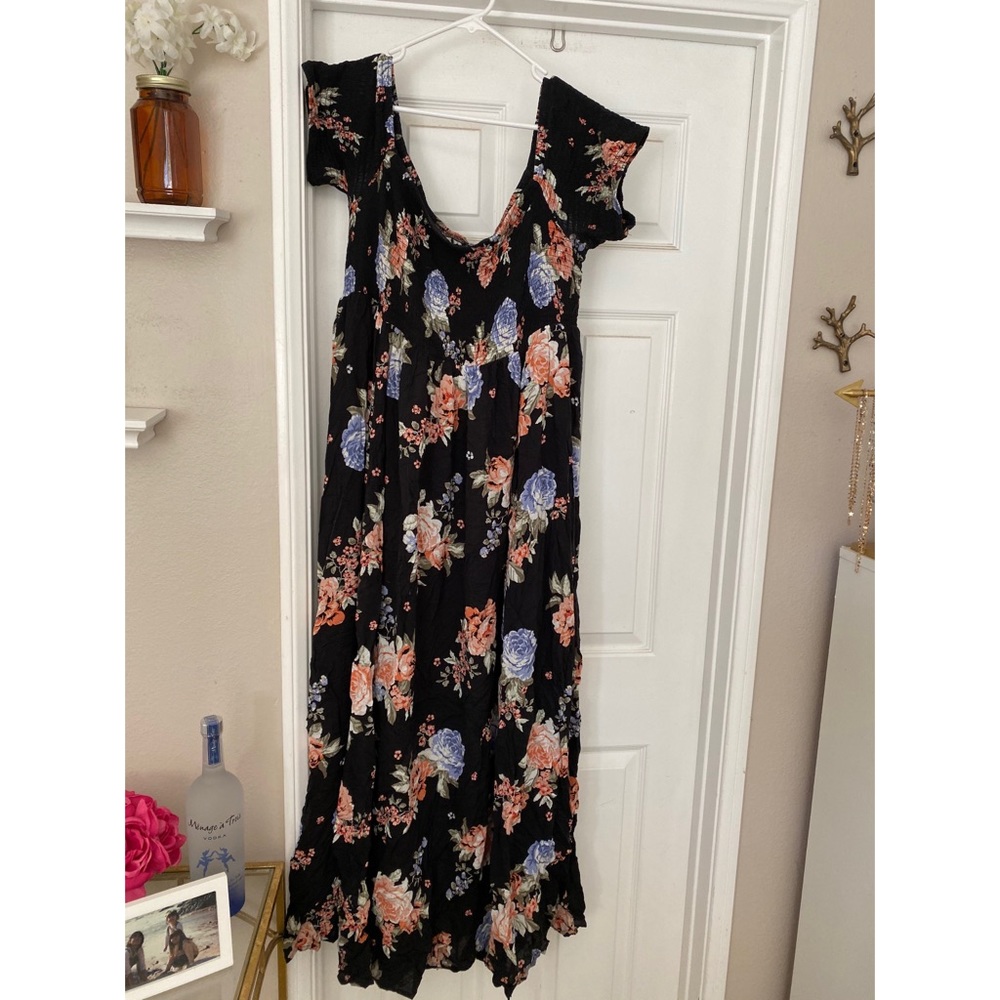 Torrid off the shoulder maxi floral dress